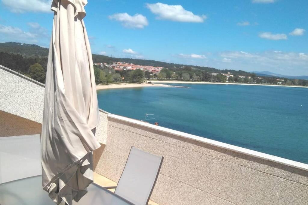 Impresionantes Vistas Al Mar Cerca De Santiago Apartment Boiro Ngoại thất bức ảnh